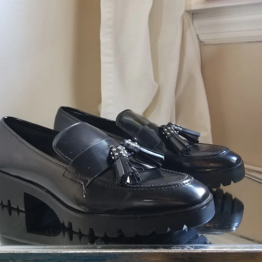 Zara Black Loafer with Studded Tassels Sz 9 - Picture 5 of 5